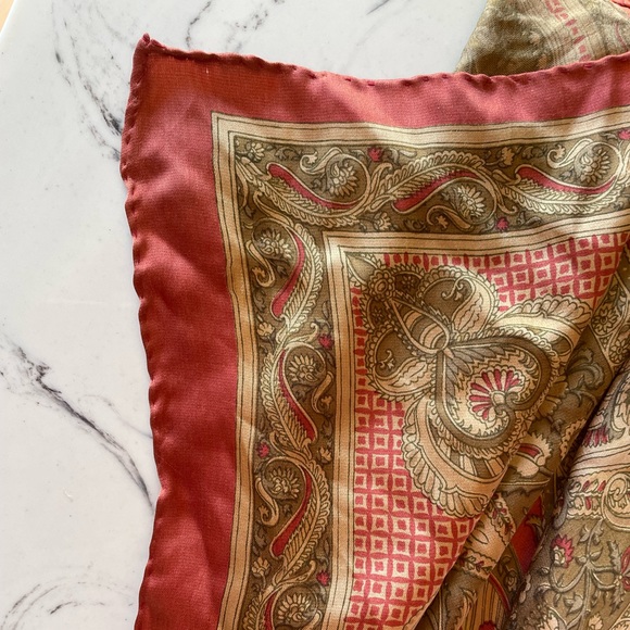 Vintage scarf | silky brown colour - Picture 6 of 9